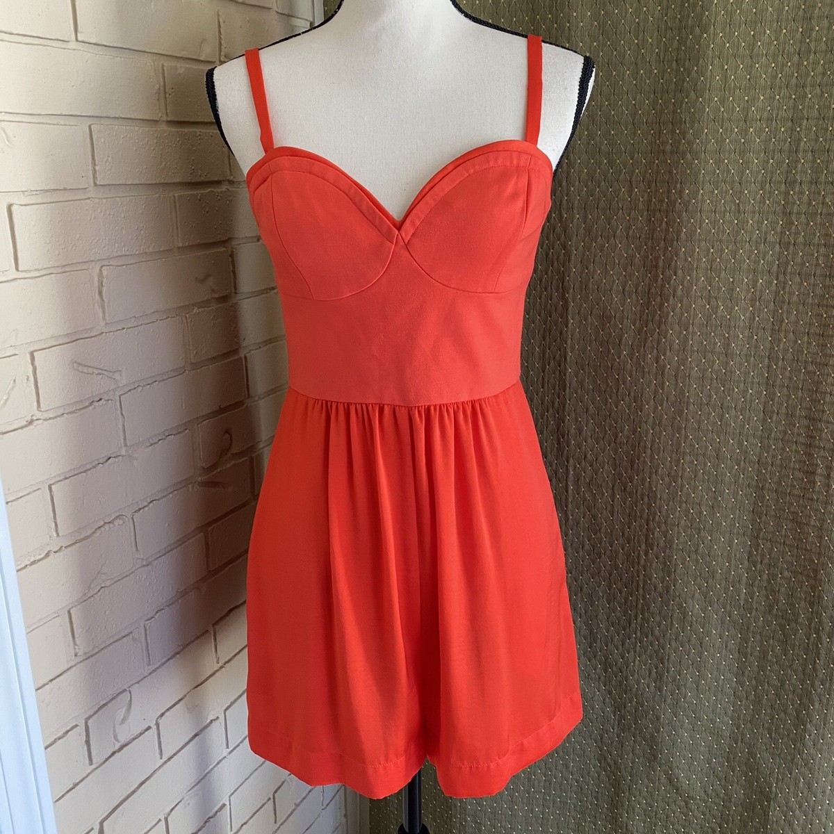 BCBGMaxAzria Bridget Bustier Short Romper SIZE MEDIUM Poppy