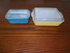 Vintage Pyrex Casserole Dishes With Lids 1 1/2 Qt Yellow 1 1/2 Pt Turquoise