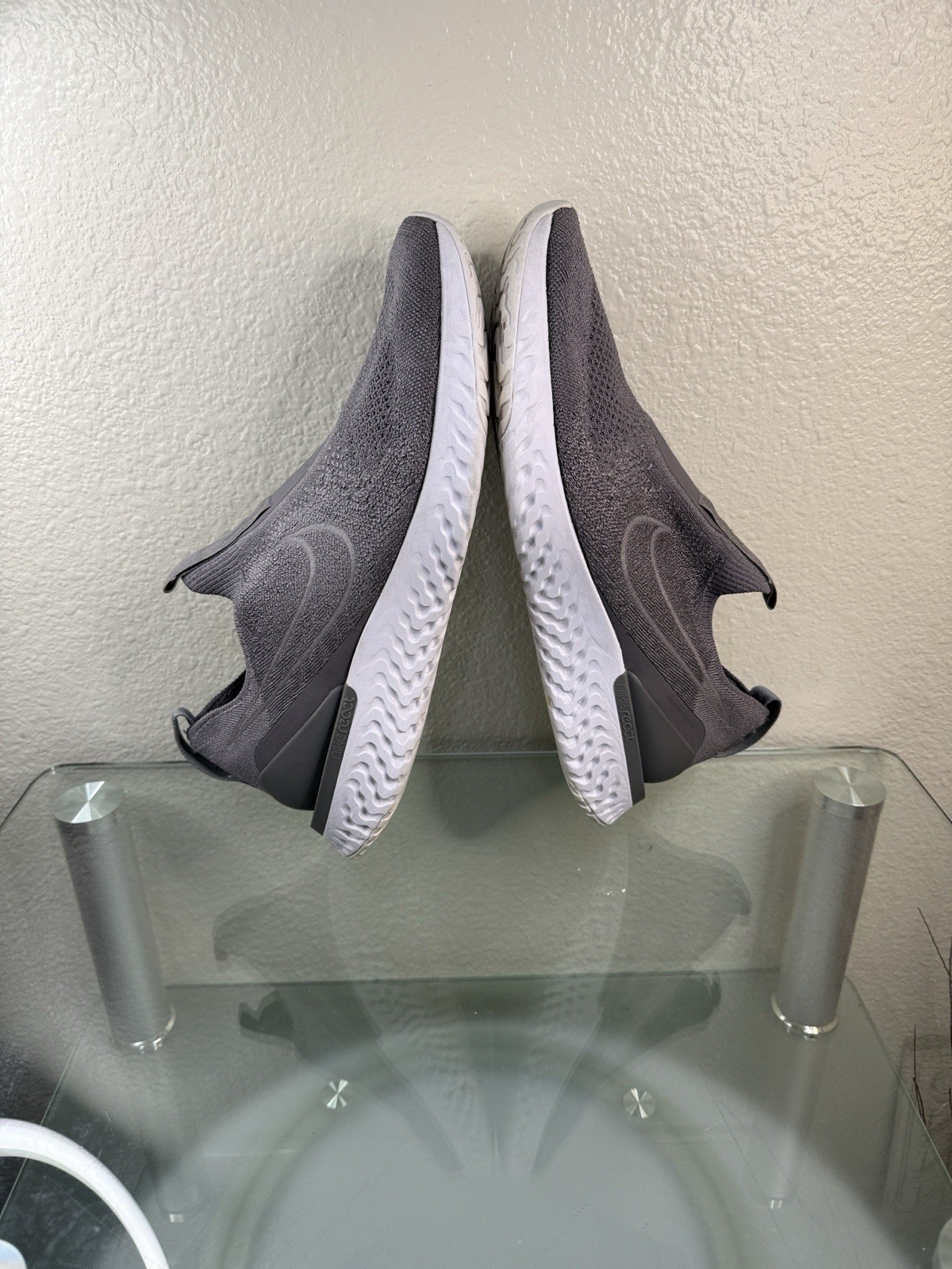 Nike Epic Phantom React, Flying Net Wolf Gray Run… - image 4