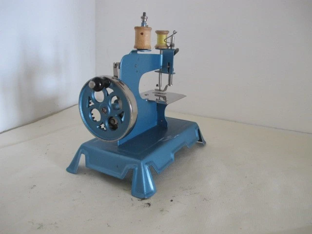 JOUET  ANCIEN MACHINE A COUDRE BABY. - Photo 3/4