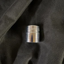 Snap On (FV221) Snap On 3/8" Drive 11/16" 12pt SAE Shallow Socket