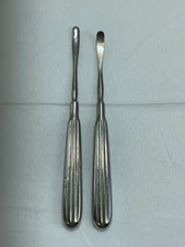 Pair of Zimmer & Codman Periosteal Elevators 2902 & 65-1032 Orthopedics Trauma