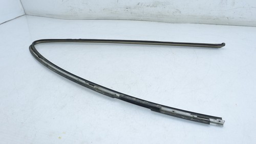 98-02 w208 MERCEDES CLK320 COUPE PASSENGER RH QUARTER GLASS BELT MOLDING T5204 - Picture 10 of 10