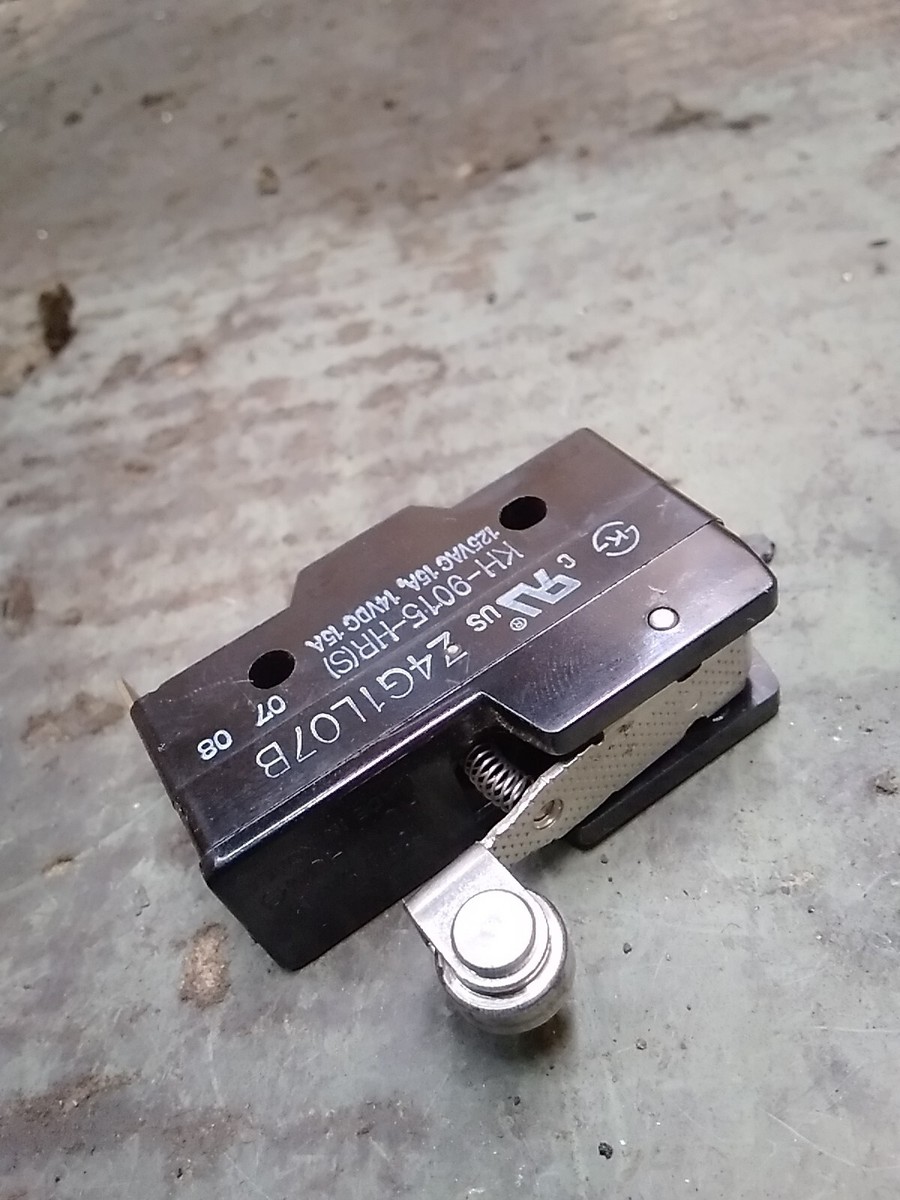 Omron Z-15GW22-B Micro Switch Z4G1L07B 675008 15A 250V | eBay