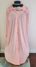 NWT Vanity Fair Peignoir Lingerie Nylon Lightweight Button Front Pink Robe Sz 46