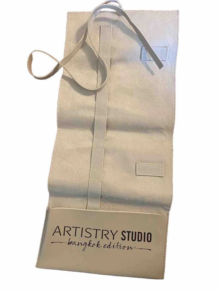 Artistry Studio Bankok Edition Artist Tool Bag Beige Colorful Packable Foto 4 de 4