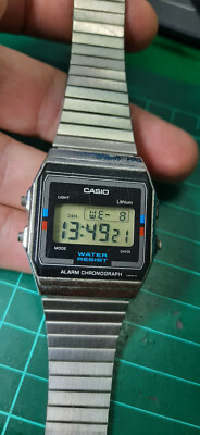 Vintage (1986) Casio A-156W Module 596 Japan U Watch Lithium LCD *Nice Working*