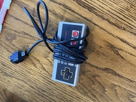 Nintendo NES Gray Console Tested Fully Functional with 2 Controllers And Game