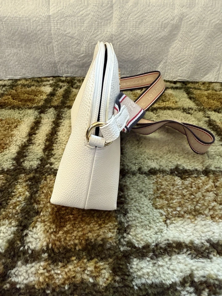 Bandolera Tommy Hilfiger para mujer Foto 4 de 4