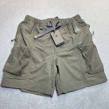 Nike ACG "Snowgrass" Cargo Shorts Men  s Small Khaki DV9405 247 Hiking Outdoors