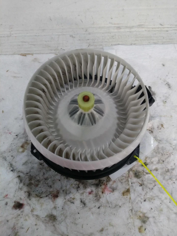 2016 Jeep Patriot HVAC Blower Motor OEM 05191345AA Blue 98K Miles Foto 2 de 4