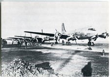 AK BERLIN MILITÄR- FLUGHAFEN TEMPELHOF Rollfeld U.S.-Maschinen 50er