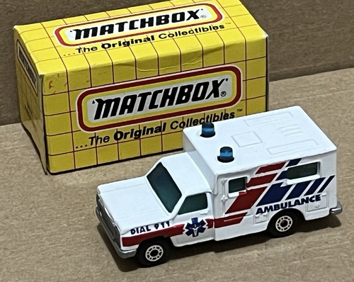 1977 MATCHBOX MB 25 Ambulance White With Box - Picture 2 of 4