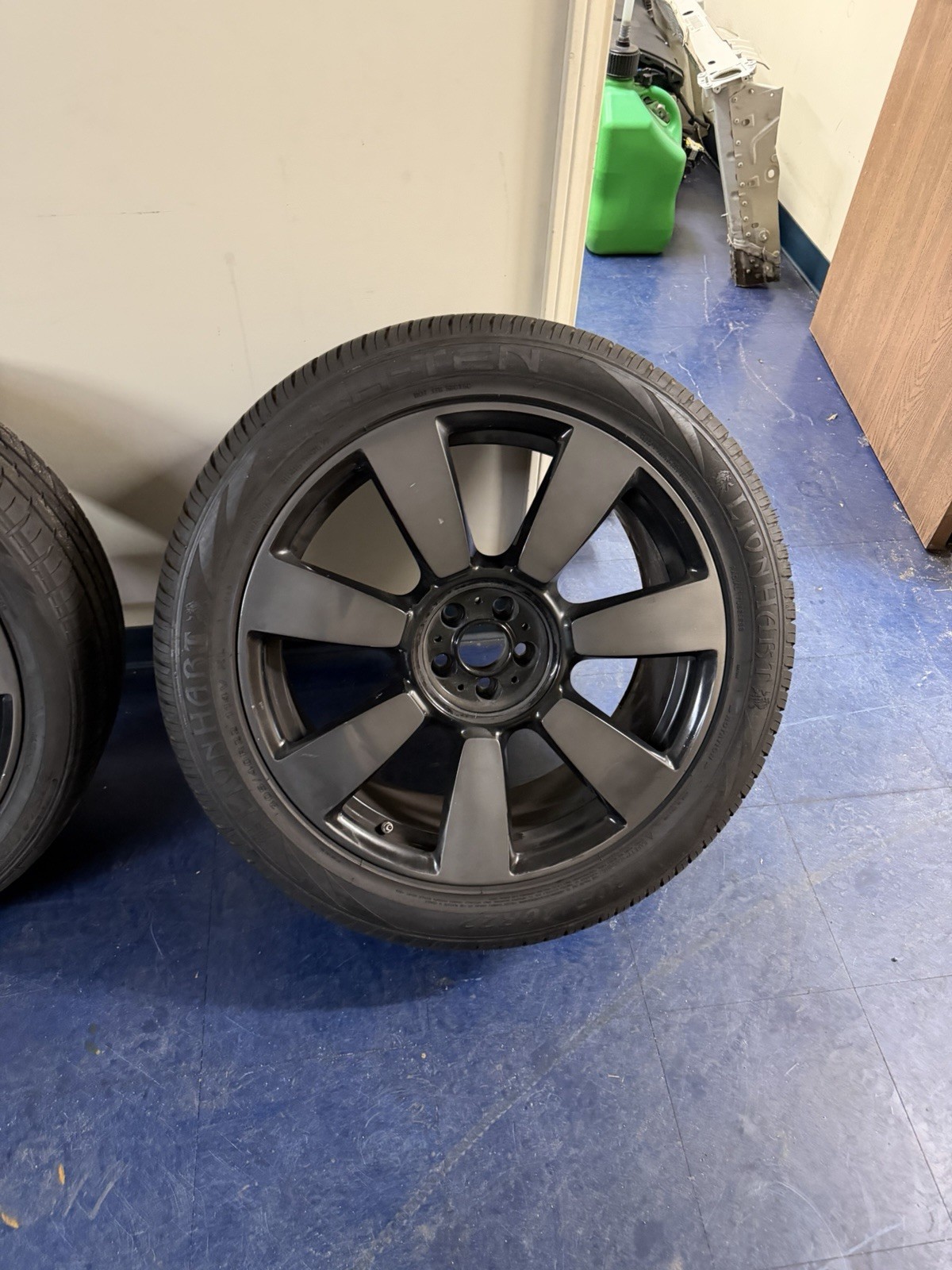 Rolls Royce Cullinan 2019-2024  Oem 22 Inch Wheels Set of 4