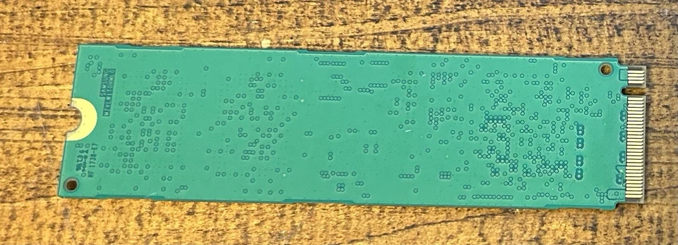 Samsung PM961 256GB,Internal (MZ-VLW2560) Solid State Drive - Image 2 of 2