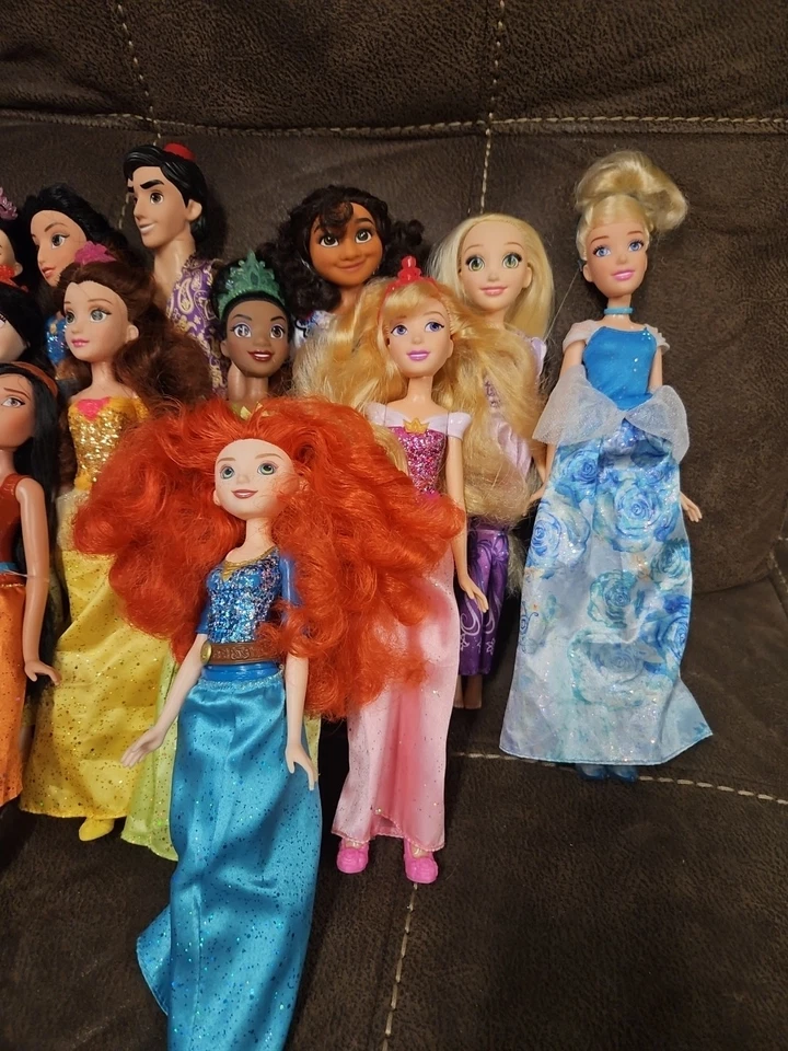 Muñecas Disney Princess Royal Collection 14 Royal Shimmer y Disney Dolls 11" Foto 4 de 4