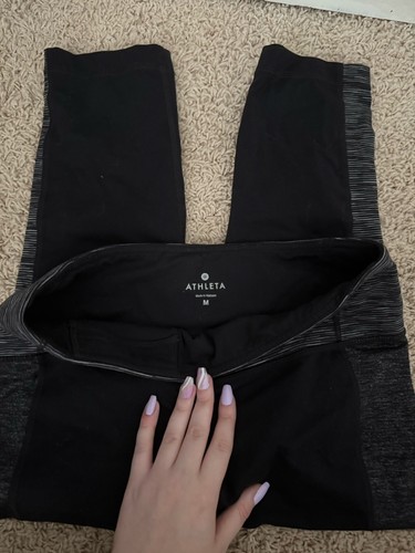 Women's Size Medium Athleta Capri Cropped Leggings Black & Heathered Gray - Picture 3 of 3