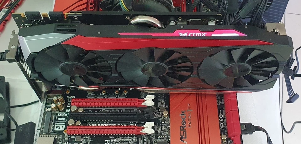 ASUS STRIX-GTX980TI-DC3OC-6GD5 GAMING Graphics Card - Image 4 of 4