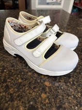 Drew Shoe Women s Solo Mesh White Comfort Ath...