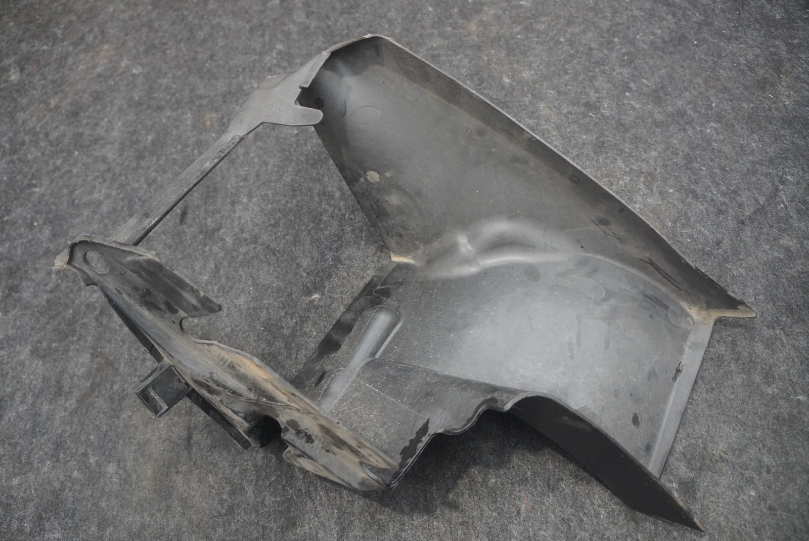 Front Left Intercooler Air Duct 3W0121345G OEM Bentley Continental GTC 2016 GT
