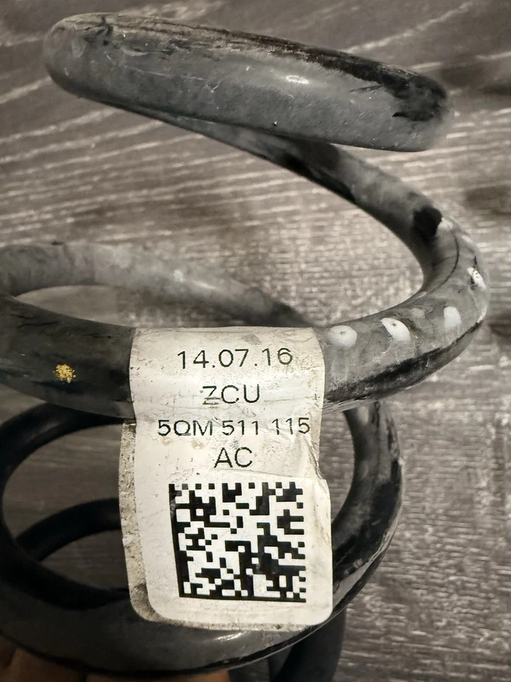 OEM VW Golf GTI MK7 Suspension Springs Set 5QM511115AC 5QM411105AB Complete - Image 2 of 4