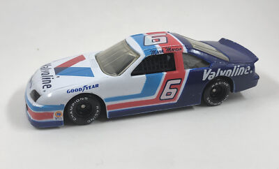 Racing Champions NASCAR Diecast Car 1:43 Mark Martin #6 Valvoline