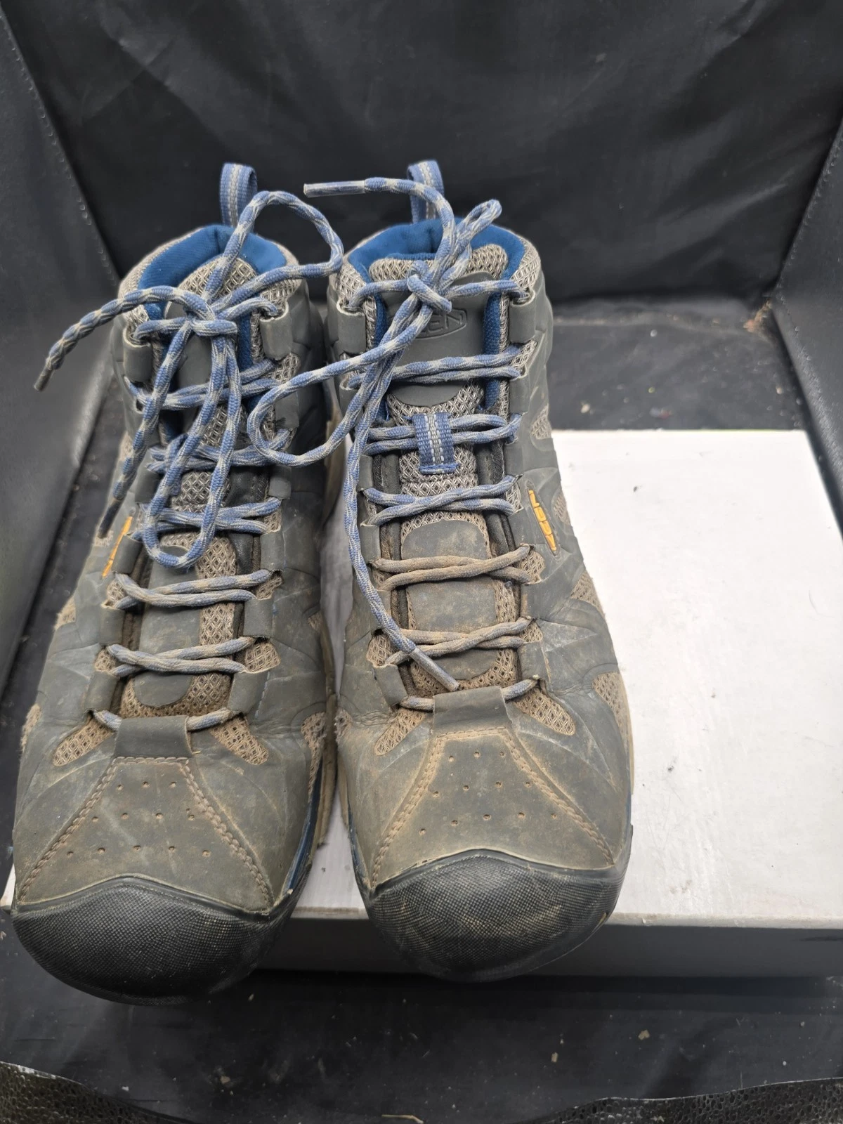 Men Keen Hiking Boots