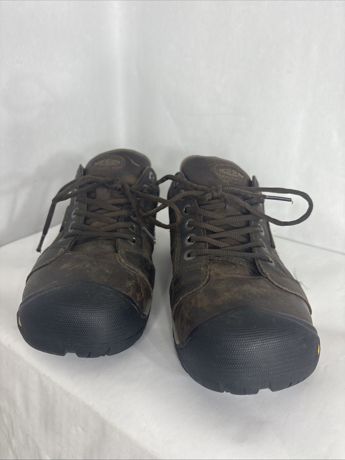 Scarpe da uomo Keen stringate Oxford in pelle taglia 9 5EE casual punta in acciaio escursione campeggio passeggiata