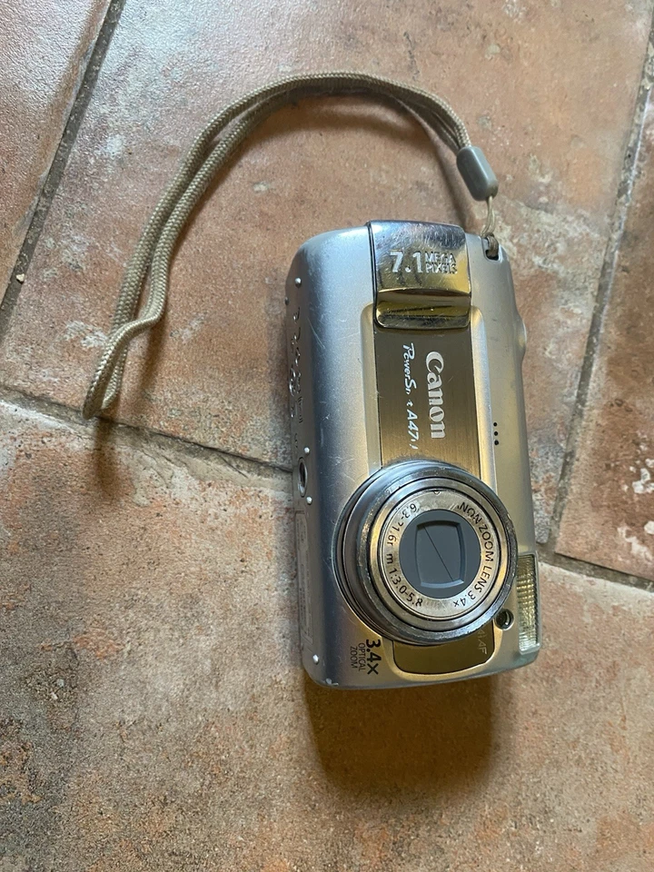 Fotocamera Canon Power ShotA 470  7.1 Non testata - Immagine 2 di 4