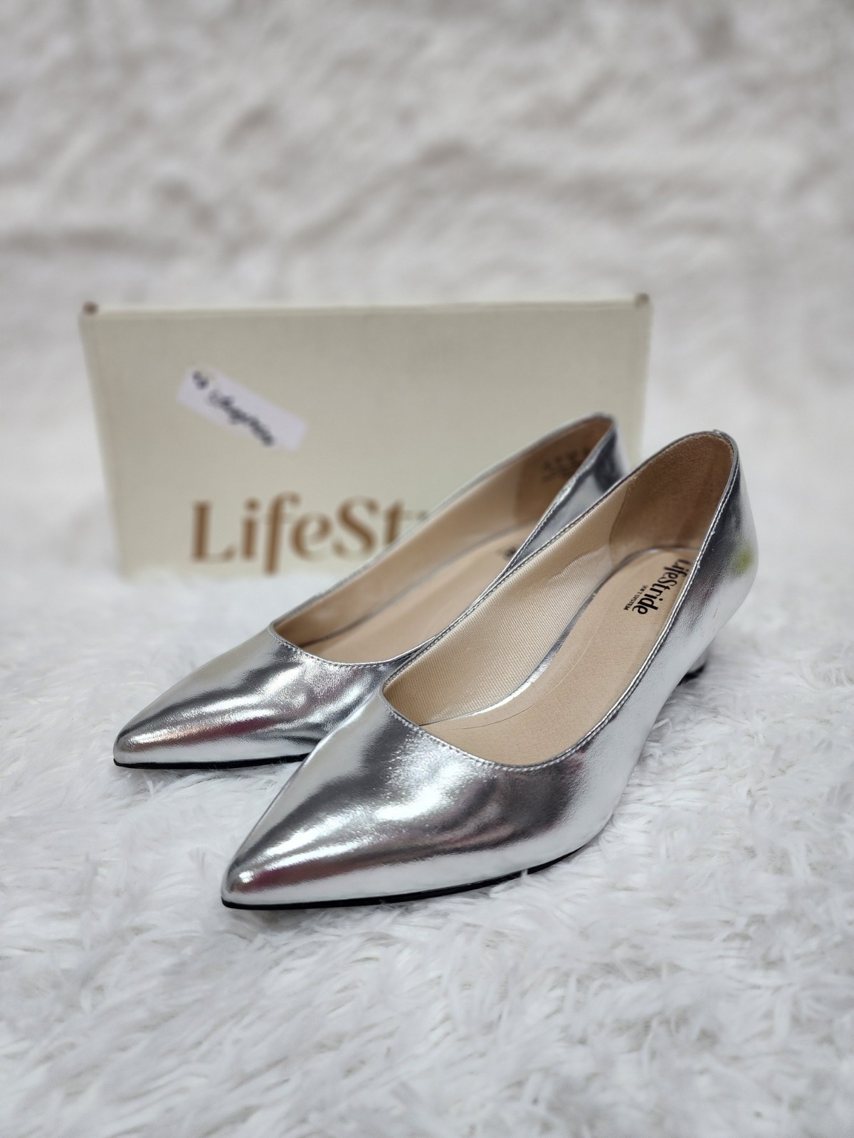 LifeStride Women's Minx Kitten Heel Pumps Silver Metallic Size 8.5