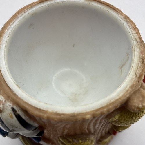 Vintage Rupert Bear Egg Cup - Beaverbrook Newspaper Ltd 1972 Plastic - Picture 7 of 9
