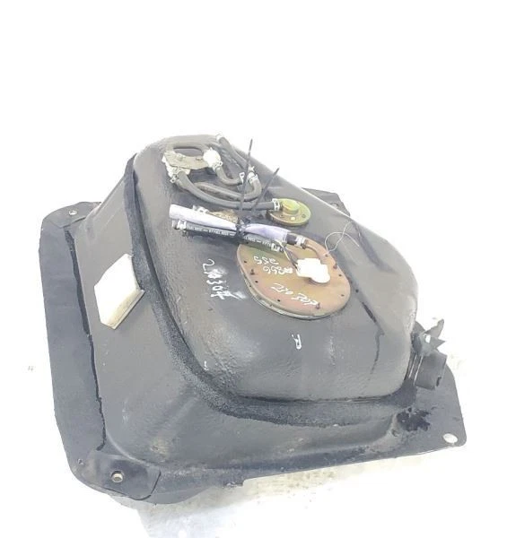 Tanque de combustible tracción trasera con bomba OEM 1995 1996 1997 Mazda Miata Foto 4 de 4