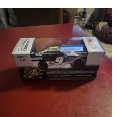 Action Racing Coll William Byron #9 Liberty U 2017 Camaro 1:64 LE