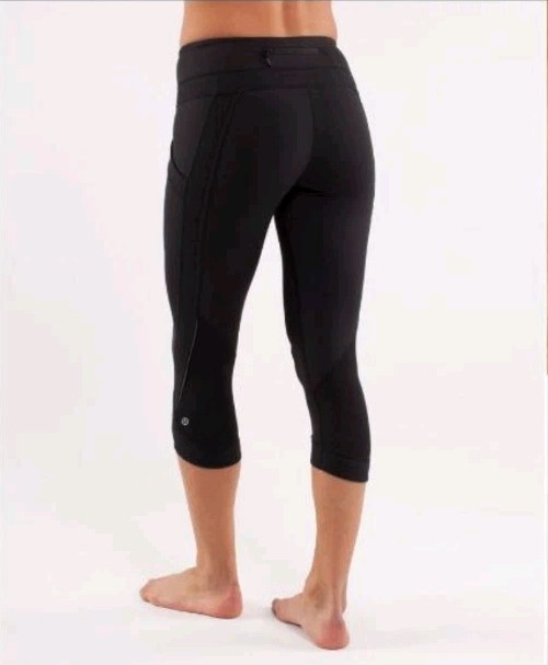 Lululemon Women's A Marathon Black Crop Leggings! Size 4