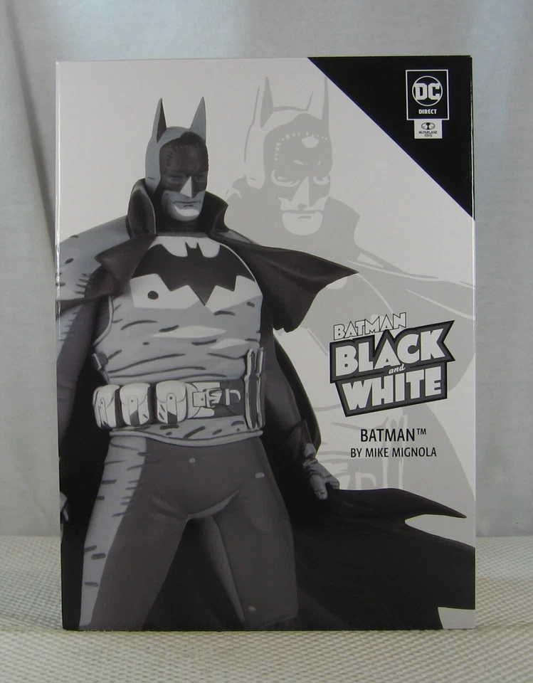 Batman Black and White Statue Mike Mignola Gotham by Gaslight Version NEW SEALED - Image 2 of 4