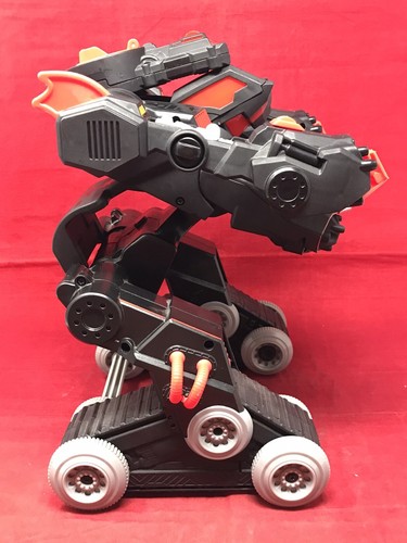 Imaginext DC Super Friend RC Red Transforming Batbot Batman Robot Tank no remote - Picture 4 of 10
