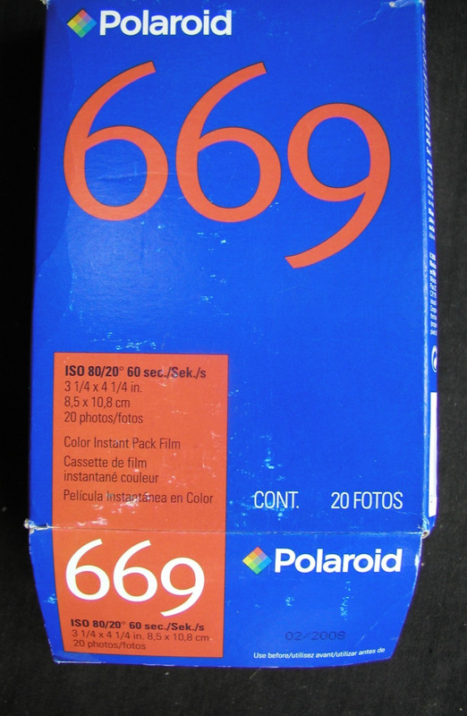 POLARIOD 669 FILM PACKAGE -  EXPIRED 02 / 2008