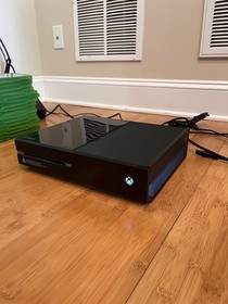 Xbox One Console (500GB) Bundle &mdash; Kinect + Controller + Product Guide &mdash; Tested