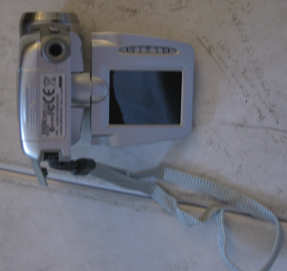 CAMESCOPE VIVITAR DVR 510 - Photo 3/4