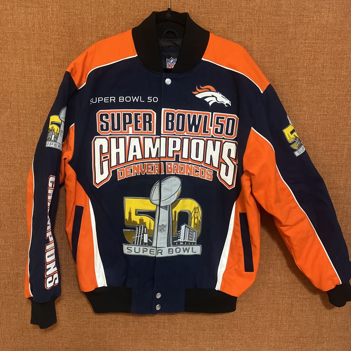 Denver Broncos NFL Super Bowl 50 Champions Jacket men's Size L
