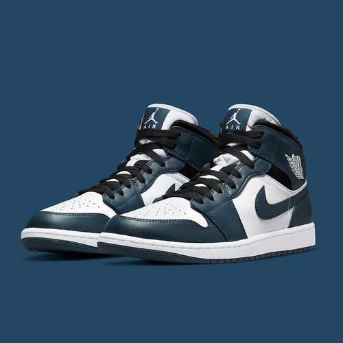 NIKE Air JORDAN 1 RETRO MID \