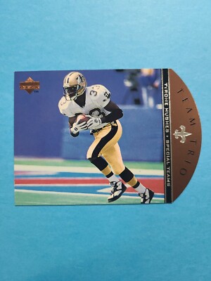 TYRONE HUGHES 1996 UPPER DECK TEAM TRIO FOOTBALL CARD # TT27 F0459