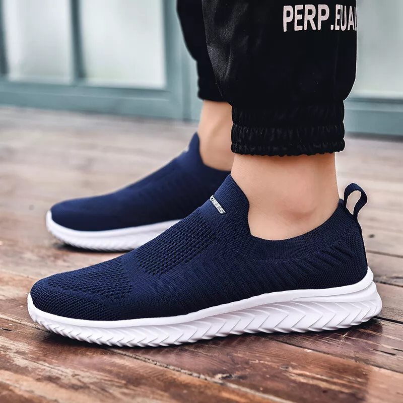 Running sneakers without clearance laces