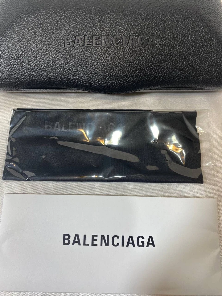 BALENCIAGA Hard Sunglasses Case Set in Black - Image 2 of 4