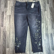 Chico’s So Slimming® Girlfriend Slim Leg Ankle Jeans – Beaded Vines, Size 3R 