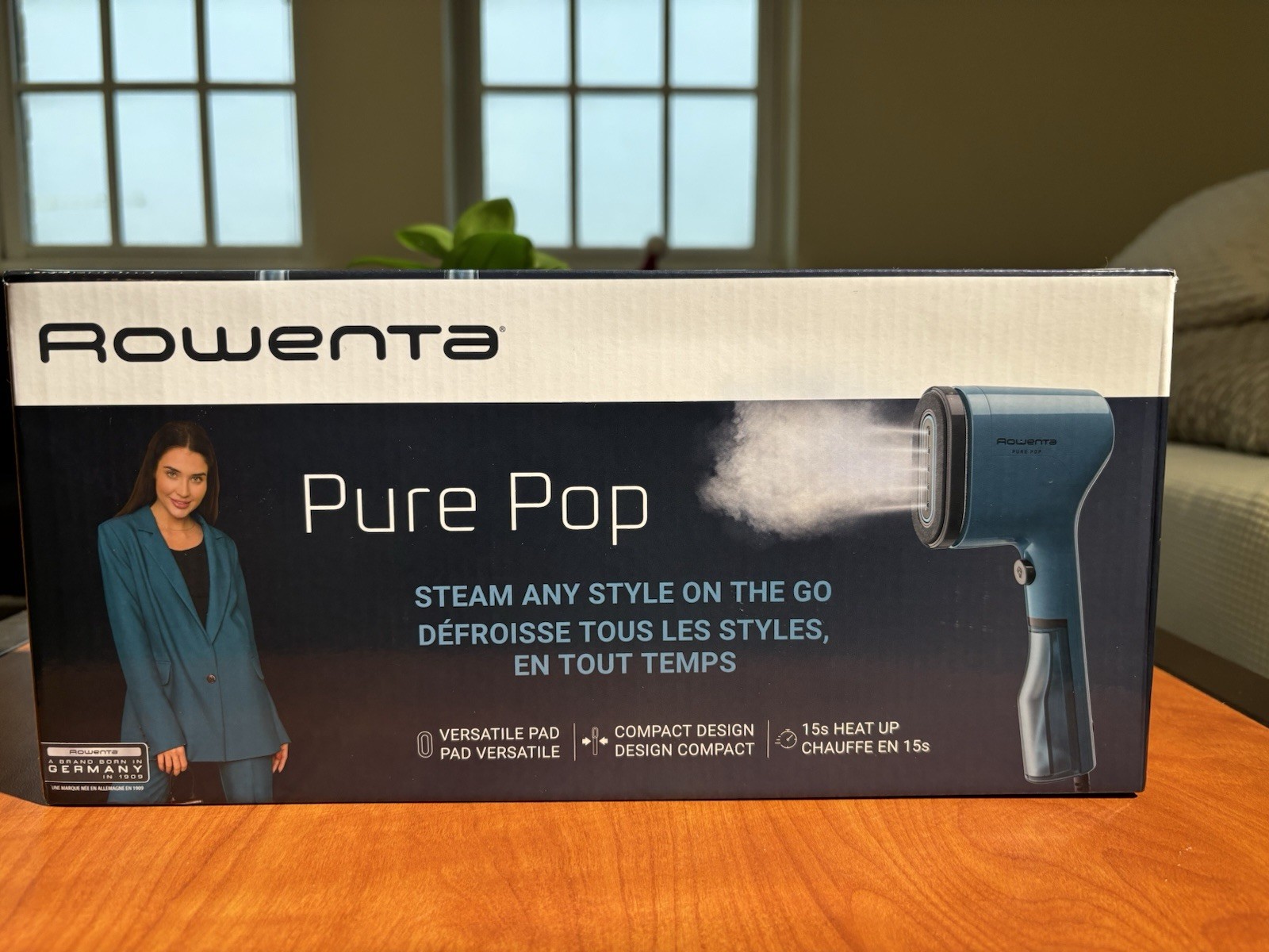 Rowenta Pure Pop Handheld Fabric Steamer 