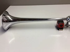 (1) 24” Vintage Grover Semi Truck Air Horn , 7 1/4” Bell , 