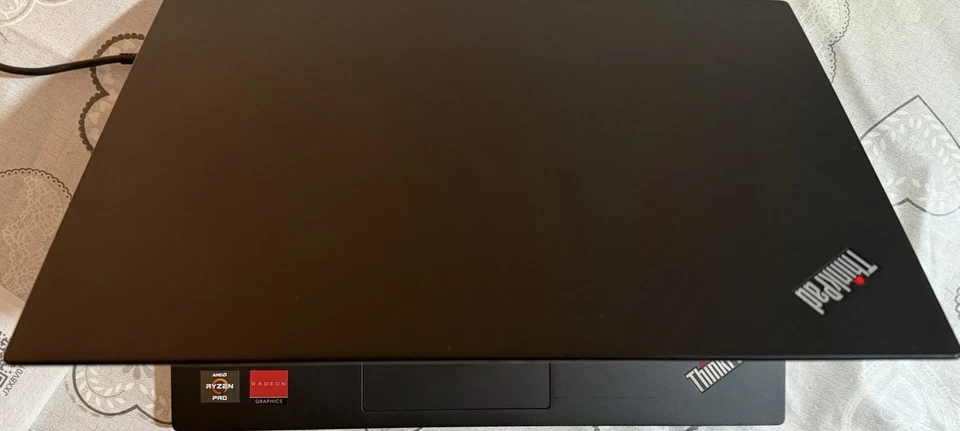 LENOVO THINKPAD T 495s-14”FHD IPS-AMD RYZEN 7-3700U-SSD256GB-16GBRAM-RADEON VEGA - Immagine 4 di 4