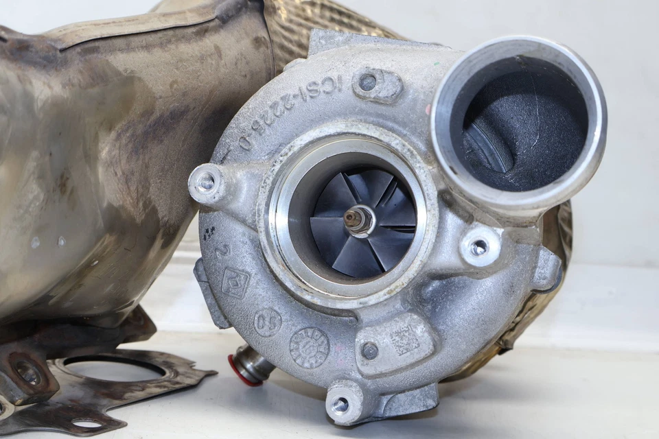 AUDI A8 QUATTRO 2013-2014 4,0 L - turbocompresor derecho 079145722 Foto 2 de 4