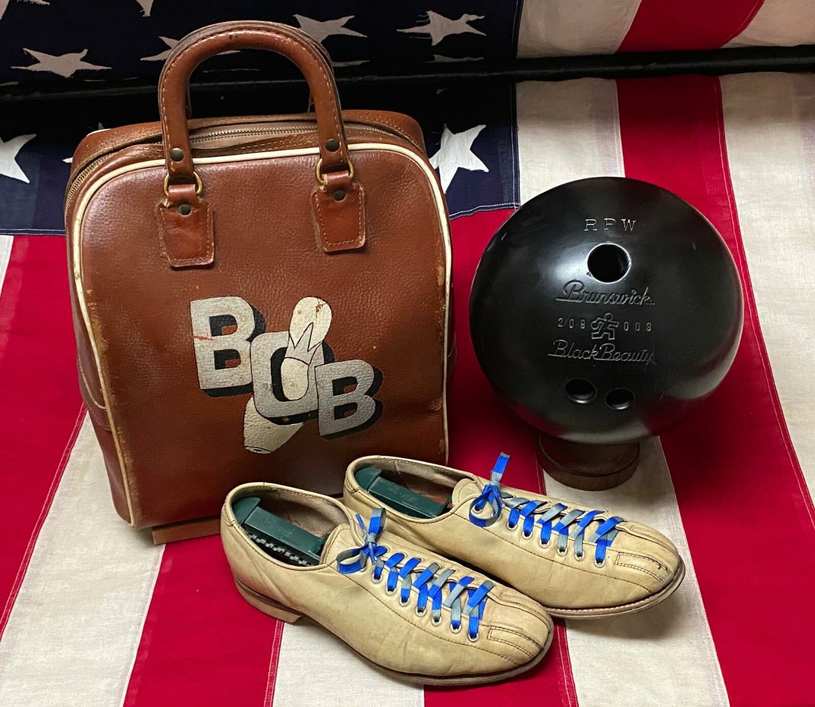 Vintage 1950s Leather Bowling Ball Bag Handpainted Brunswick Black Beauty  Ball + | eBay